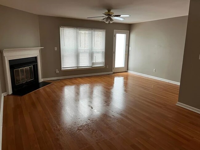 Living room with engineered floors - 164 Greenmont Ln