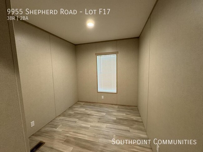 Foto del edificio - 9955 Shepherd Rd