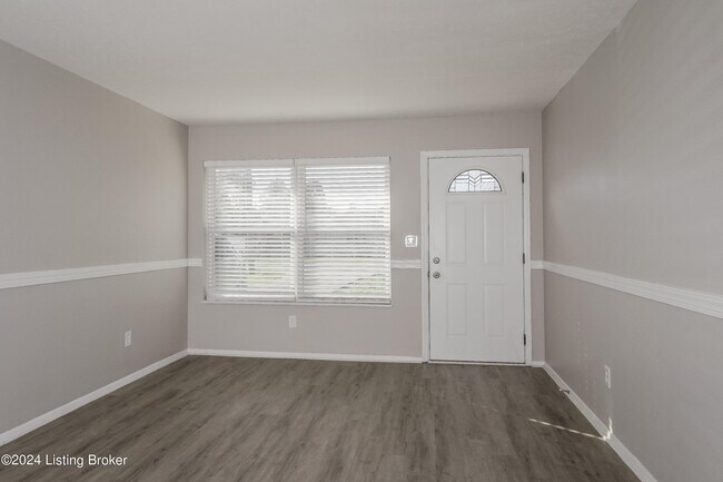Building Photo - 7209 Daisy Ave