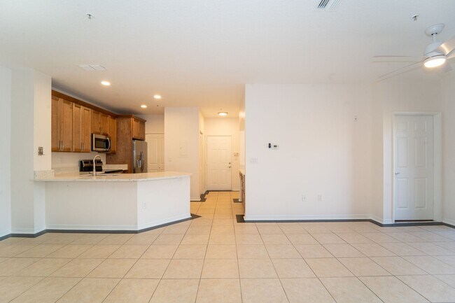 Foto del edificio - 3/2 Apartment with Garage