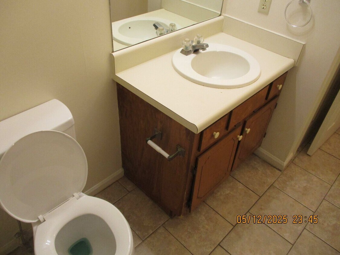 Building Photo - Friar Tuck Lane, 2216-A