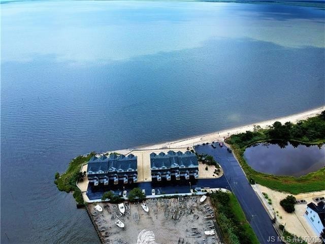Building Photo - 108 Mariners Point W