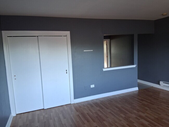 Foto del edificio - 10355 W Lyndale Ave