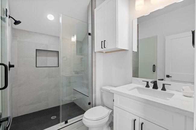 Building Photo - 8706 Ojeman Villas Dr