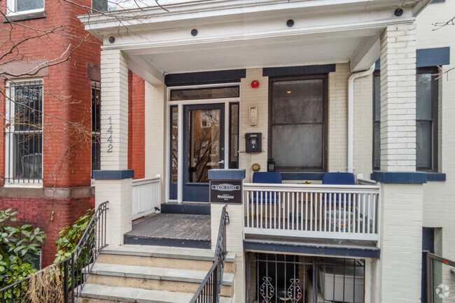 Entrance - Old Bacon Street Condominiums