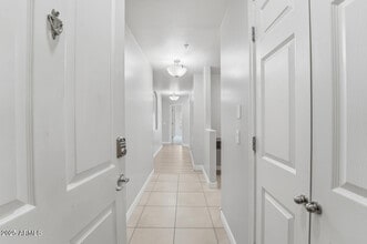 Building Photo - 5350 E Deer Valley Dr