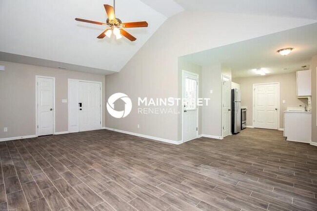 Foto del edificio - 533 Basswood Way