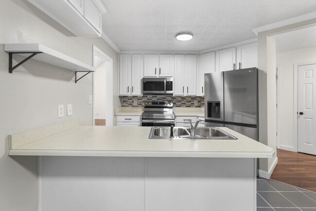 Building Photo - 1841 Darlington Dr