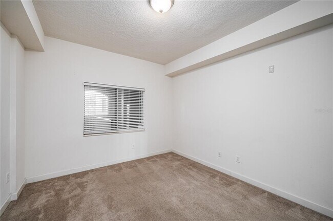 Foto del edificio - 6336 Buford St