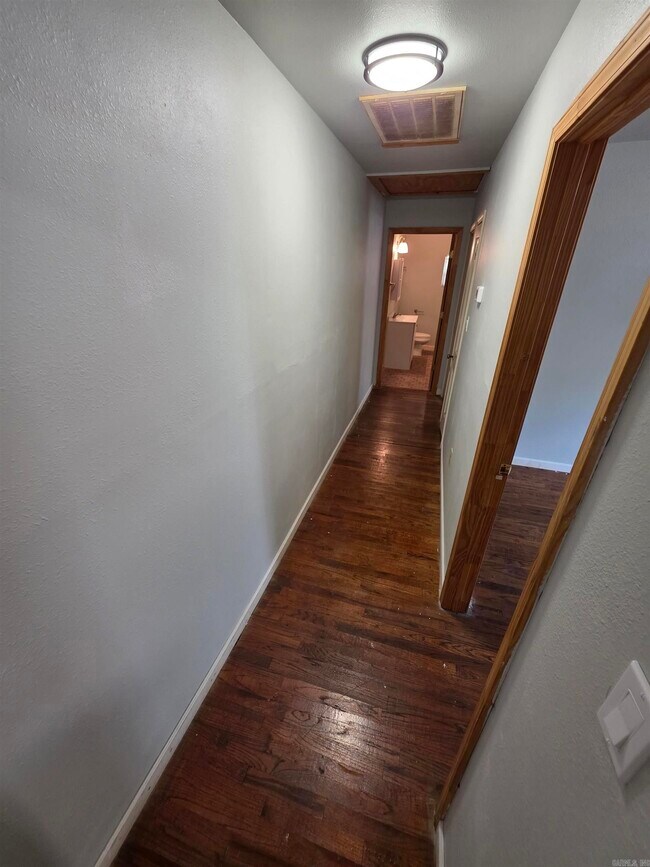 Foto del edificio - 1016 W 21st St