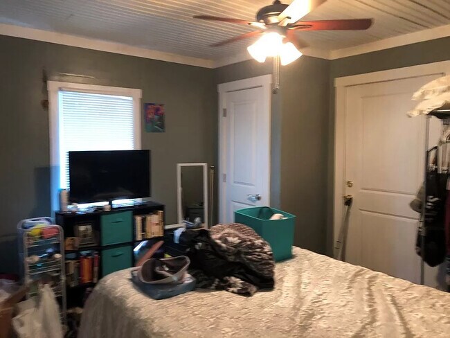 Foto del edificio - 111 N Irwin St