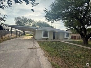 Building Photo - 503 Mazatlan St
