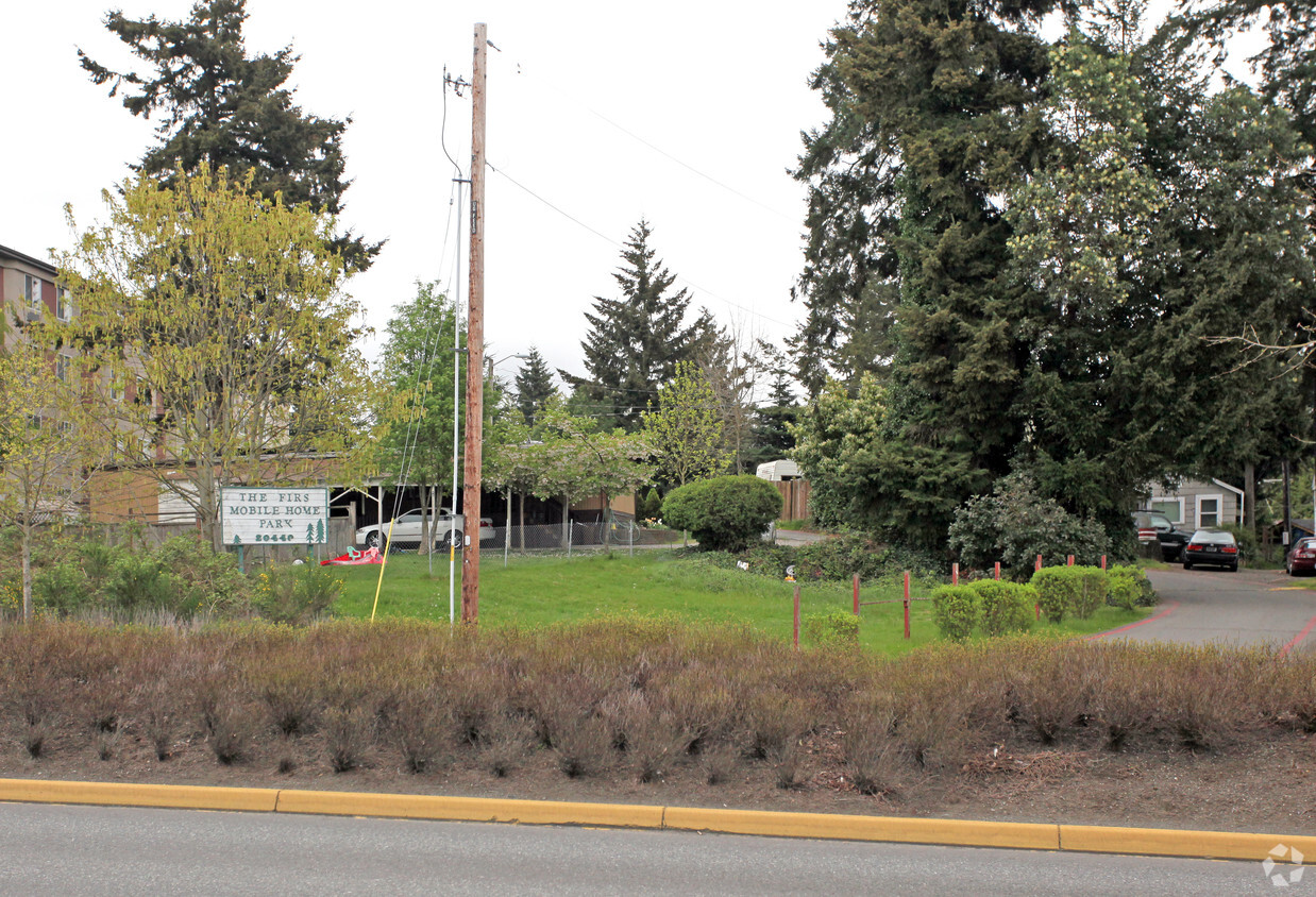 Foto del edificio - The Firs Mobile Home Park