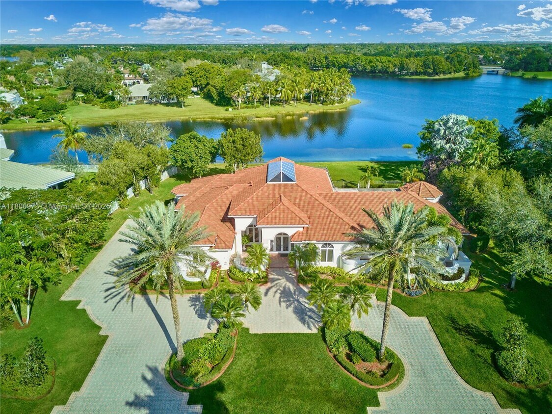 Foto principal - 2939 Paddock Ln