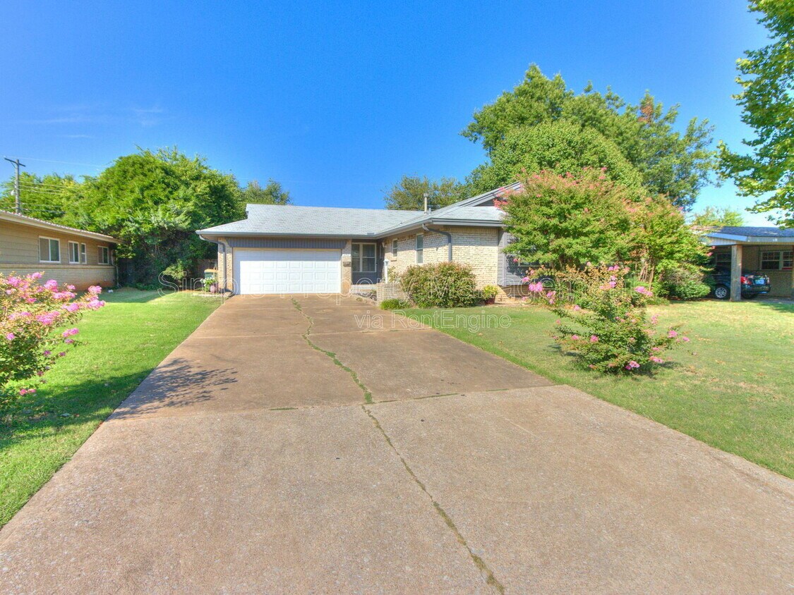 Foto principal - 2711 Ridgeview Dr