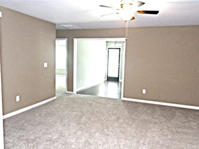 Building Photo - 5729 Brookfield Pointe Dr