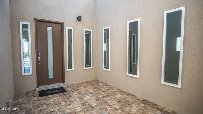 Foto del edificio - 7788 Enchanted Falcon Ln