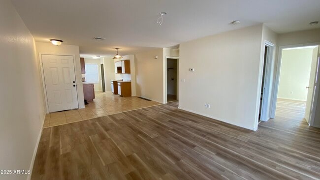 Building Photo - 3310 S 66th Ln