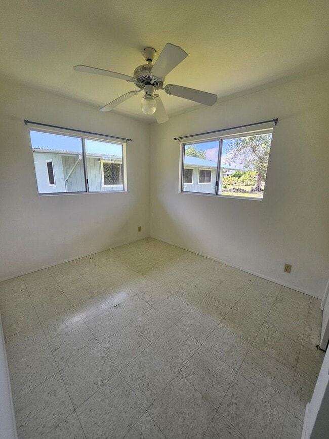 Building Photo - Beautiful 3 bedroom home on Naniakea St