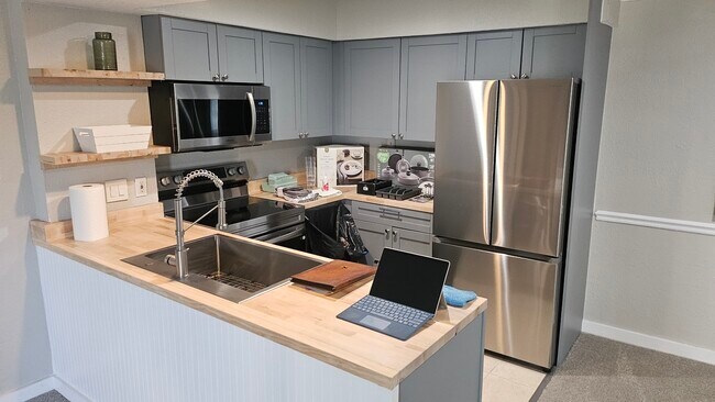 Foto del edificio - 100 Fairway Park Blvd
