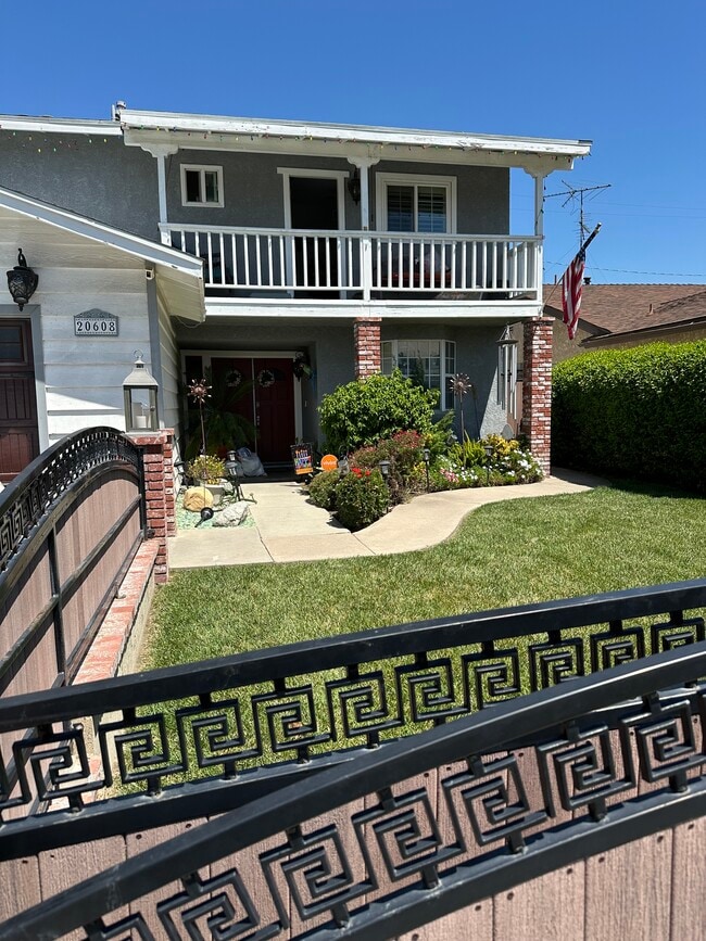 Photo - 20608 Vendale Dr (Lakewood, CA) House