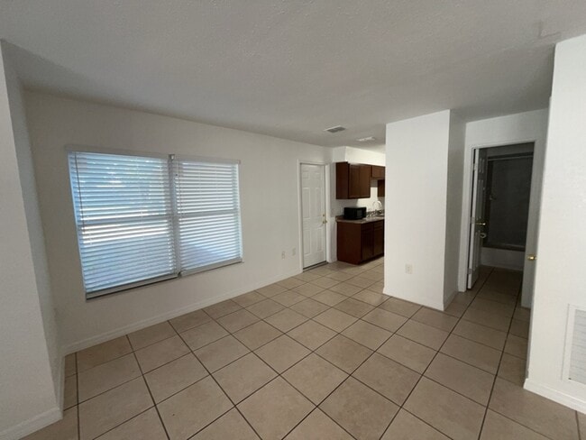 Building Photo - 3071 Willow Bend Blvd