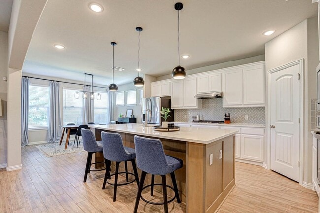 Building Photo - Highly sought-after Morningstar Addition in Aledo!