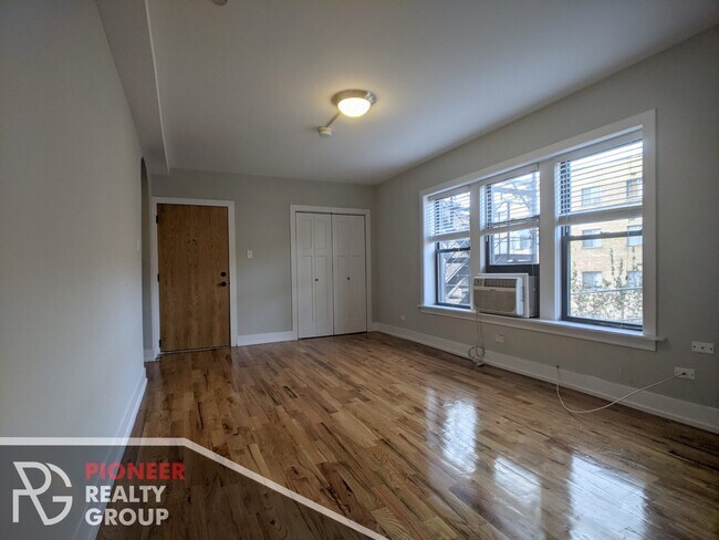 Foto del edificio - 506 W Arlington Pl