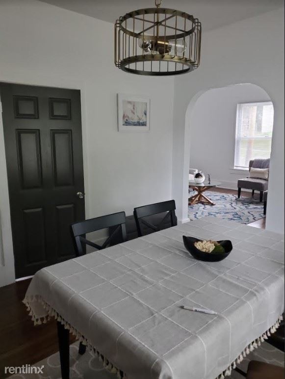 Building Photo - 3 br, 1 bath House - 1034 3rd St NW