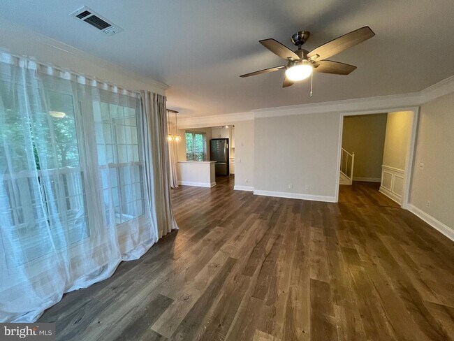 Building Photo - 8128 Bayonet Way