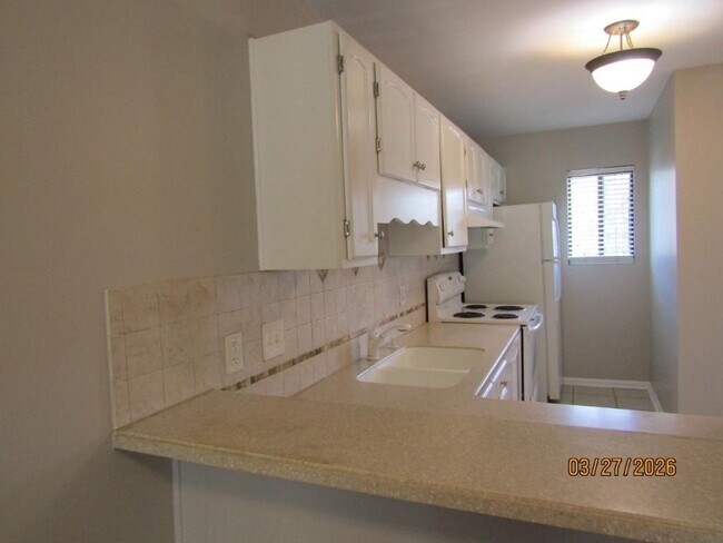 Foto del edificio - 7700 Porcher Dr