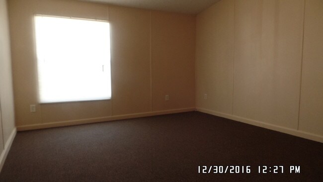 habitación 2 - 3535 Roberts Ave
