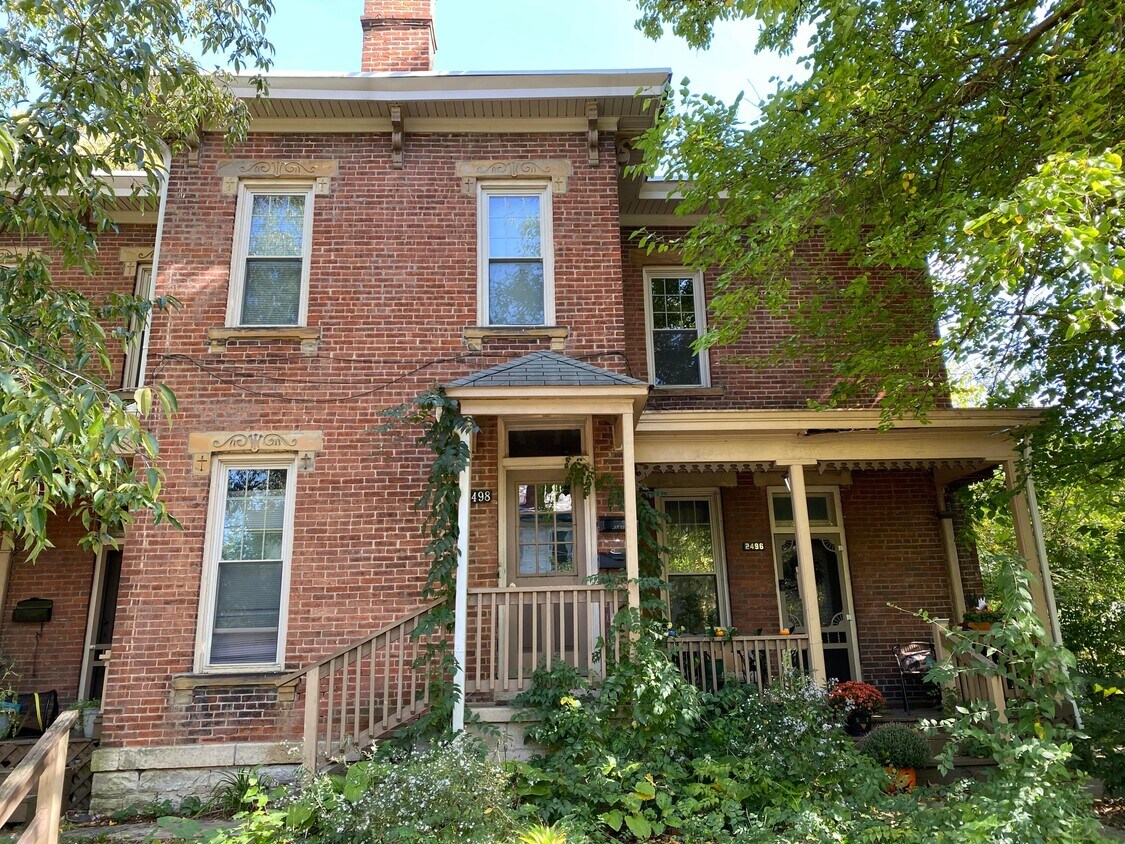 Primary Photo - 2948 East Ave