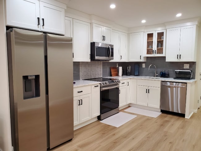 Foto del edificio - 2449 Robert Nash Ct