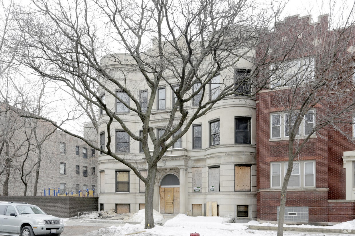 Building Photo - 4127 S Michigan Ave