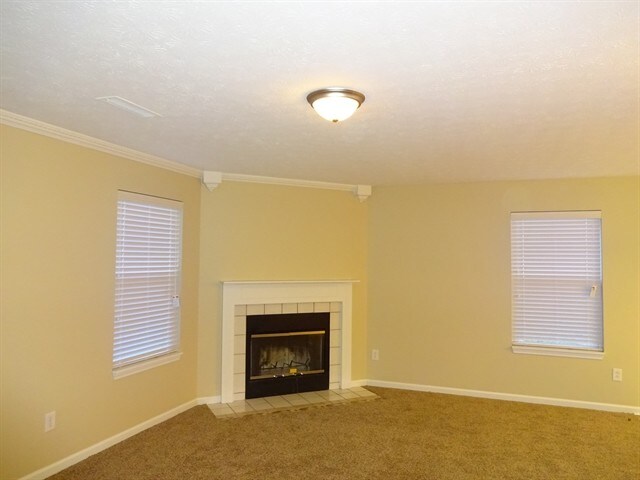 Foto del edificio - 11730 Sinclair Dr