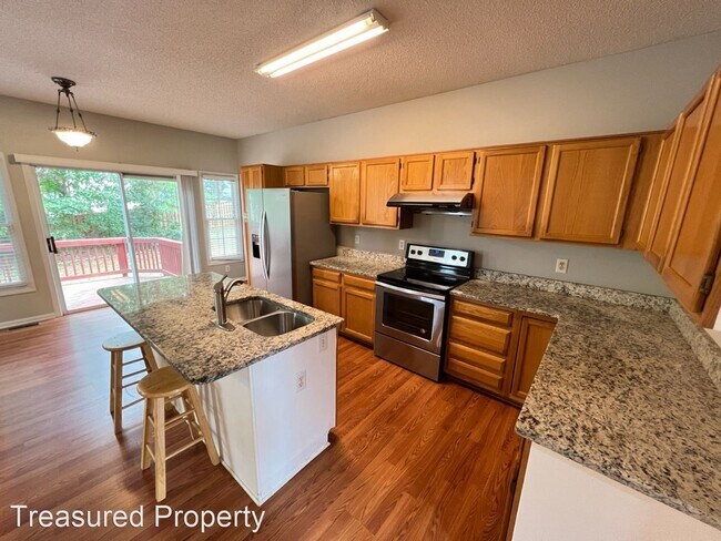 Building Photo - 4 br, 2.5 bath House - 120 Swan Quarter Dr