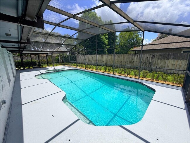 Building Photo - 309 Buttonwood Dr