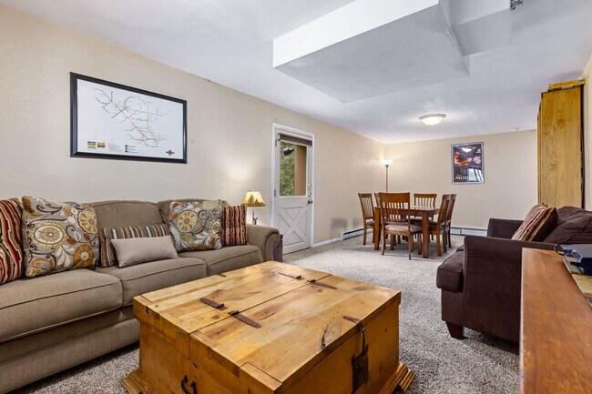 Foto del edificio - 513 County Road 672-SI ID1387666P