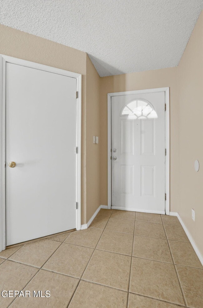 Foto del edificio - 3413 Yellow Rose St