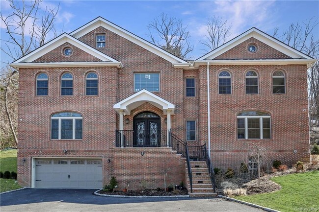 Building Photo - 223 Sprain Rd
