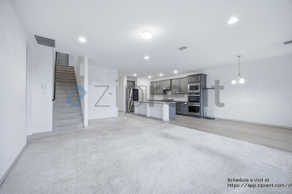 Foto principal - 9106 Spigel Wy