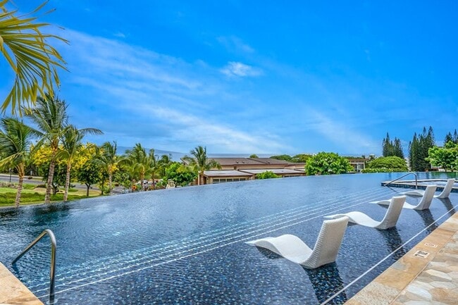 Building Photo - Beautiful Fully Furnished, 3 Bed/3 Bath Makali'i at Wailea Townhome with Infinity Pool