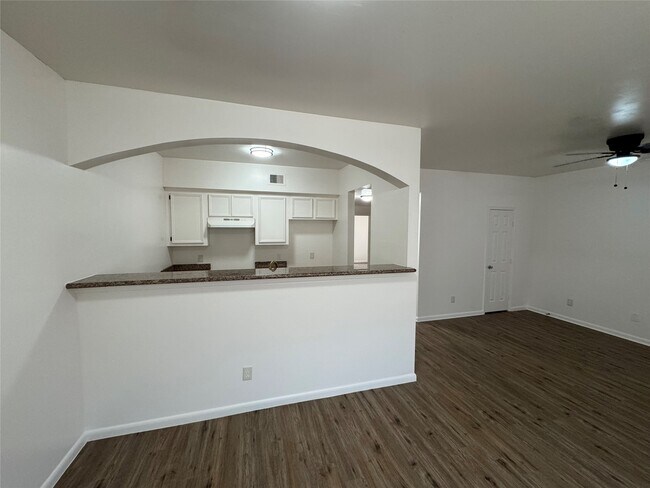 Foto del edificio - 8256 Leonora St