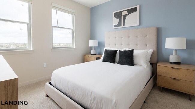 Building Photo - 1216 N Atlantic Ave