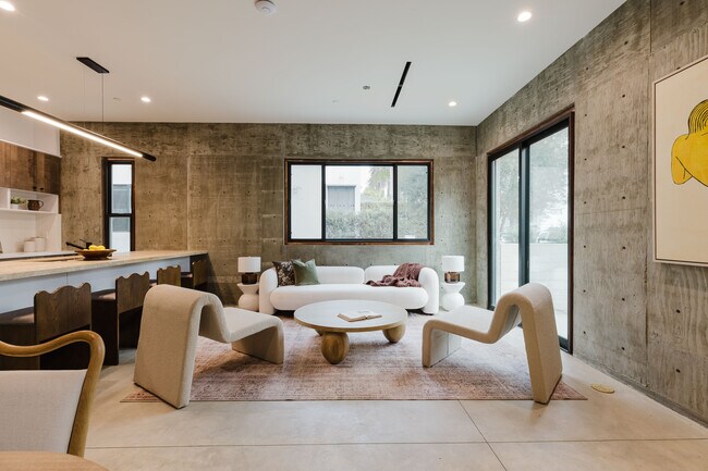 Foto del edificio - 2855 S Sycamore Ave