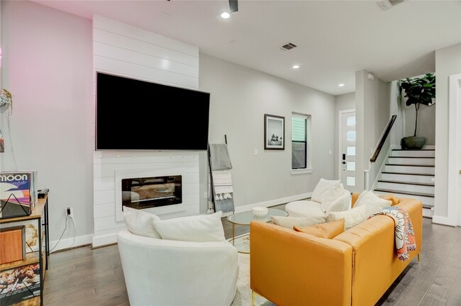 Foto del edificio - 115 E 44th St