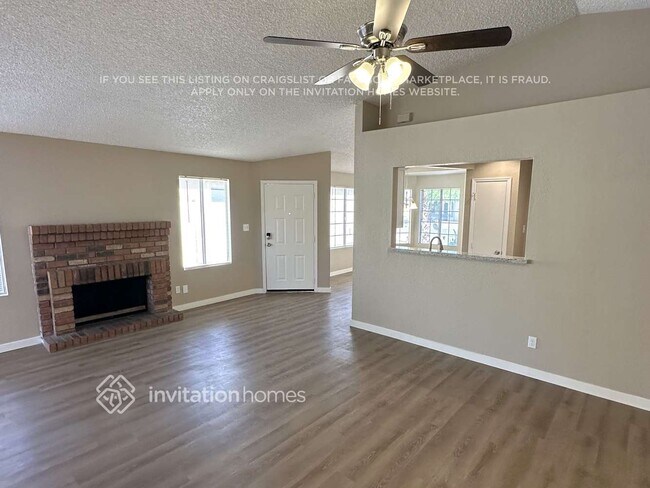 Foto del edificio - 3108 E Siesta Ln