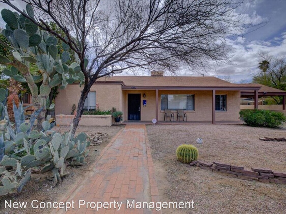 Foto principal - 3 br, 1 bath House - 2626 E Croyden St