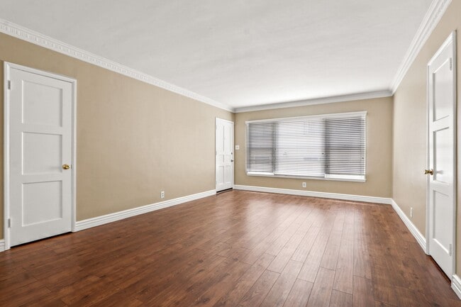Foto del edificio - 1525 S Beverly Dr